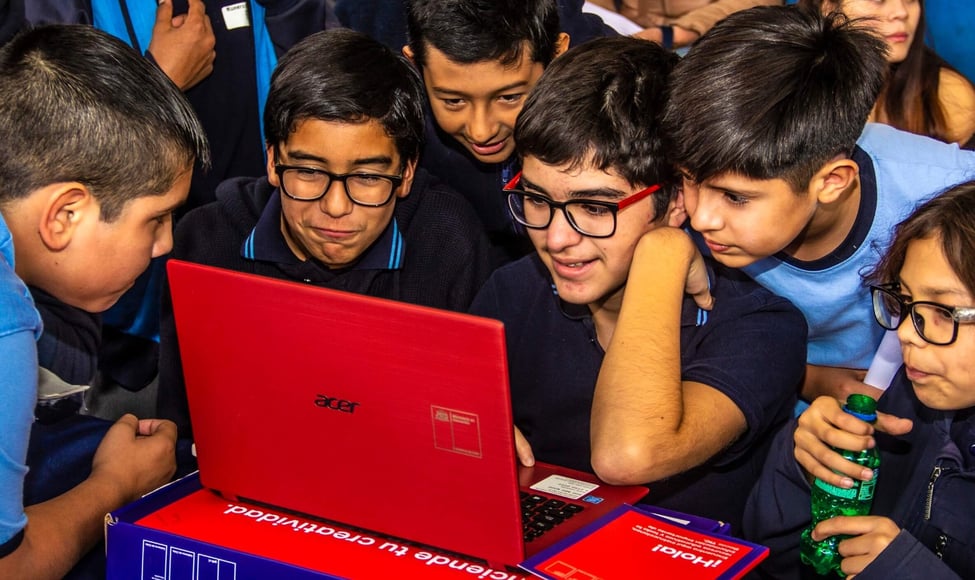 ¿Qué alumnos recibirán un notebook gratuito en el colegio gracias a las Becas TIC?