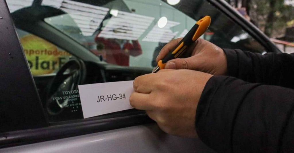 Grabado de patentes: los formatos que están prohibidos y pueden costarte más de $100 mil
