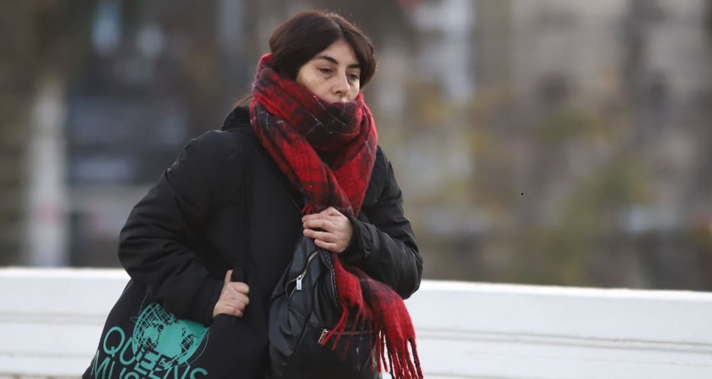 Se acaba el calorcito: ola polar llegará a la RM con mínimas de hasta -3º