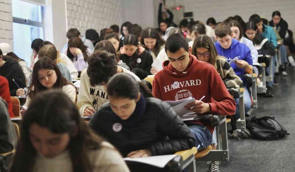 ¿Qué se estudia más en Chile? Estas son las 10 carreras con más titulados este año