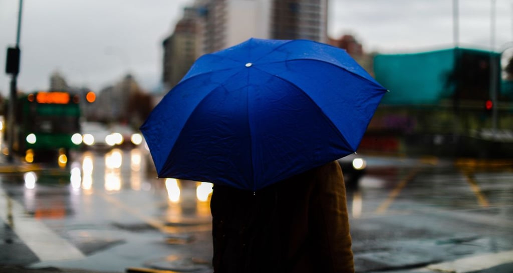 Día de la Madre con paraguas: cinco regiones tendrán lluvia y viento este fin de semana