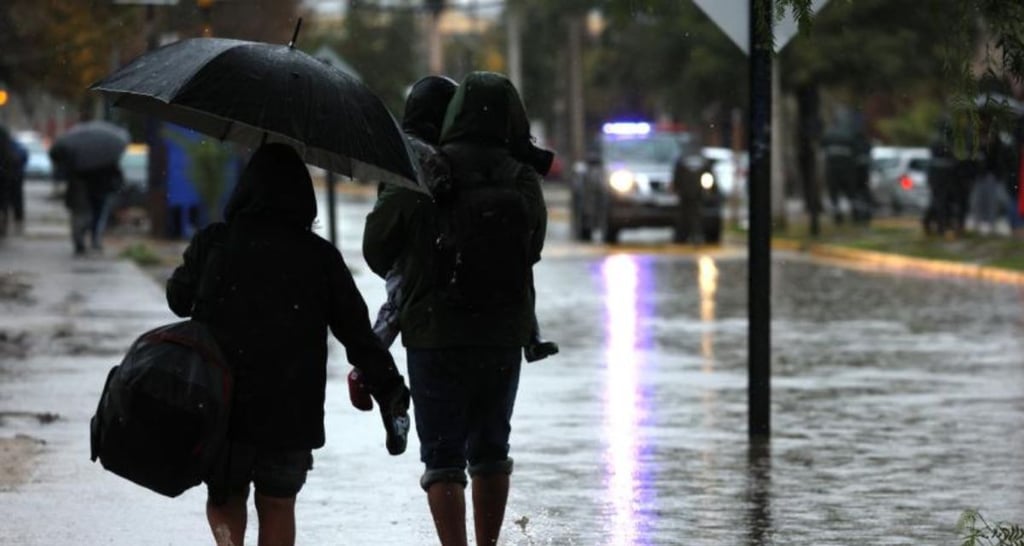 Emiten aviso por lluvias, nevadas y posibles tormentas para estas regiones del país