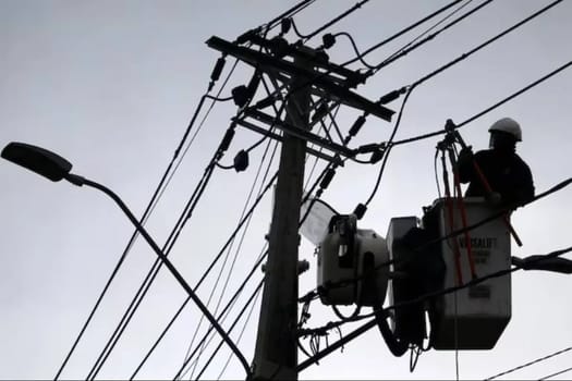 Sectores y horarios: Enel informa cortes de luz este sábado 26 y domingo 27 en la Región Metropolitana