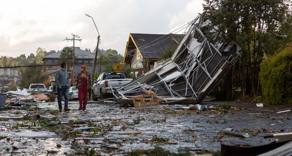 Puerto Varas: tornado deja 327 damnificados y más de 100 viviendas con daños según Senapred