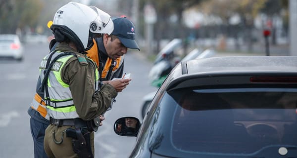 Te arriesgas a más de $6.800.000 si tu licencia de conducir está en esta condición