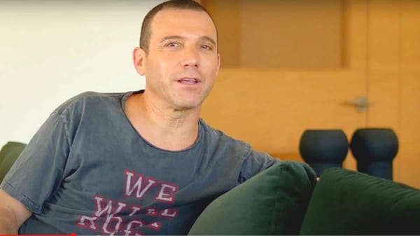 Julián Elfenbein revela por qué dejó la televisión: una lesión y una inesperada ‘banca’